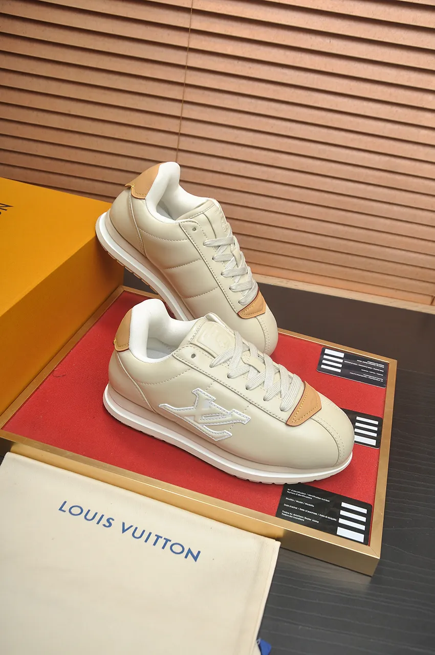 Men's men's shoes 💰700💶[LOUIS VUITTON] new original order 🍀LV Louis Vuitton * - top version of LV classic trendy shoes! Made of imported original fabrics, mesh lining, and original wear-resistant rubber foam outsole! High quality products! Size (female 35-40)